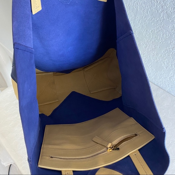 Celine Vertical Blue Cabas Tote - Picture 10 of 14